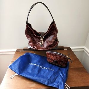 EUC Dooney & Bourke logo lock crocodile emboss purse and make-up case